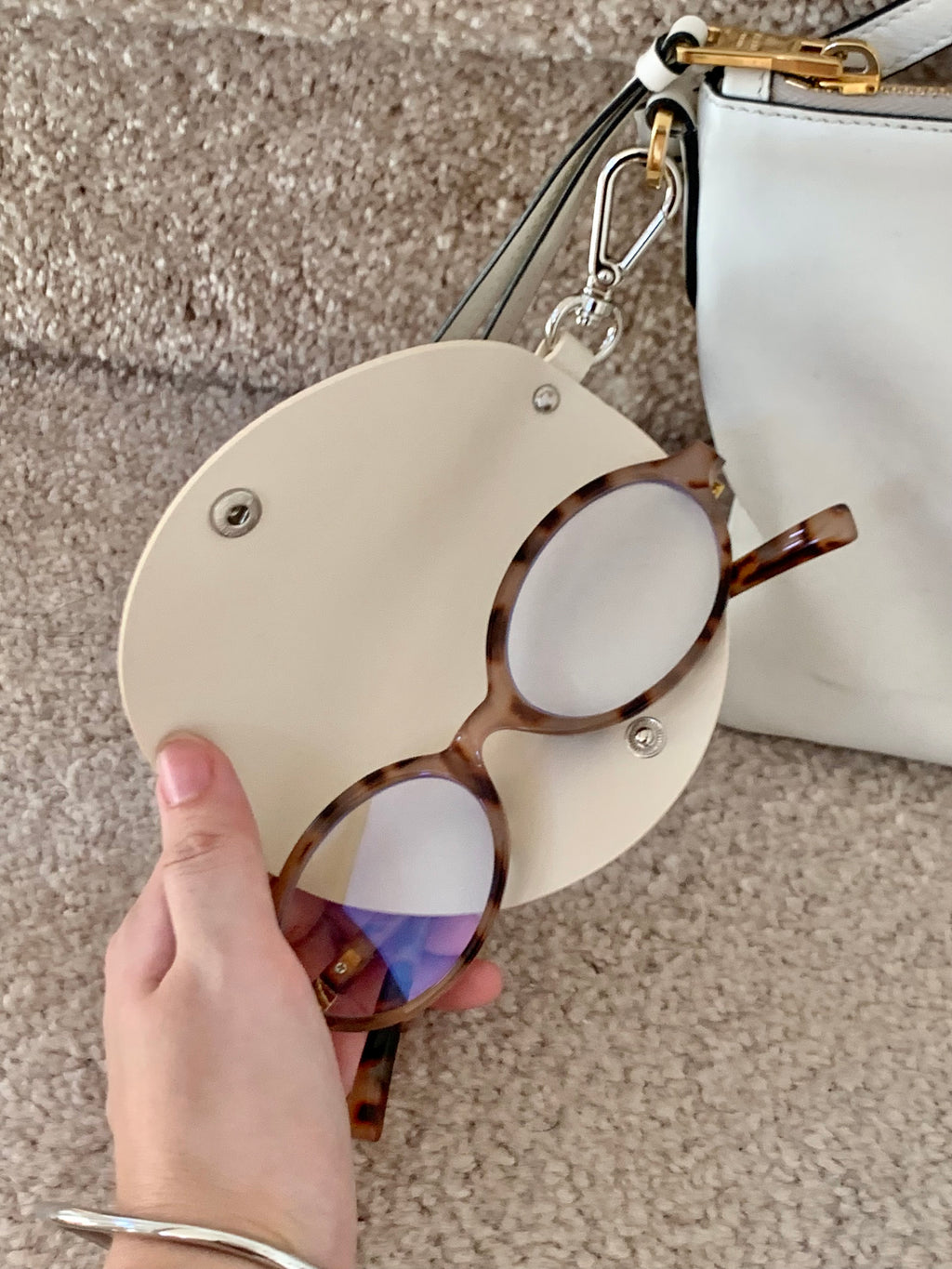 Pebbled Leather Glasses Holder